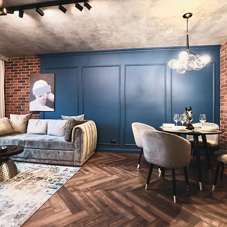 Harley Quinn Apartment Bukarest Exteriör bild